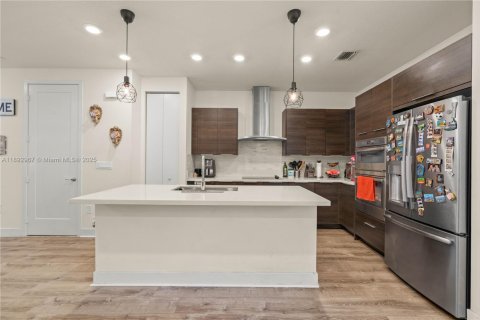 Touwnhouse à vendre à Doral, Floride: 3 chambres, 157.19 m2 № 1945217 - photo 5