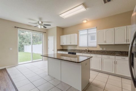 Casa en venta en Fish Hawk, Florida, 3 dormitorios, 205.31 m2 № 1906946 - foto 4