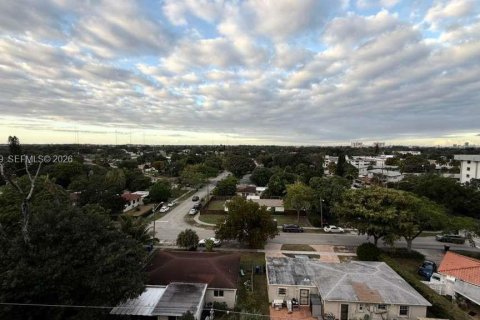 Снять в аренду кондоминиум в Норт-Майами-Бич, Флорида 1 спальня, 72.46м2, № 2001316 - фото 10