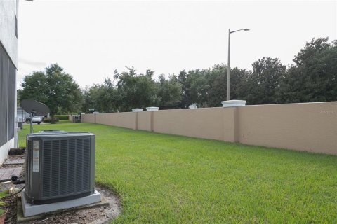 Touwnhouse à vendre à Orlando, Floride: 3 chambres, 147.99 m2 № 2403179 - photo 30