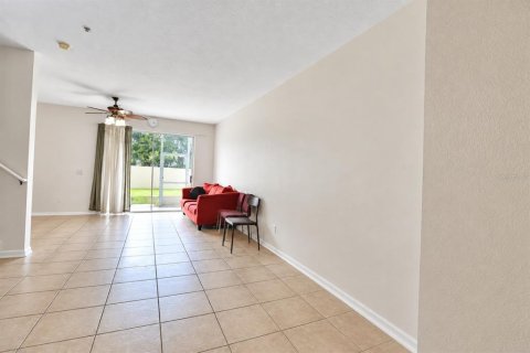 Touwnhouse à vendre à Orlando, Floride: 3 chambres, 147.99 m2 № 2403179 - photo 6
