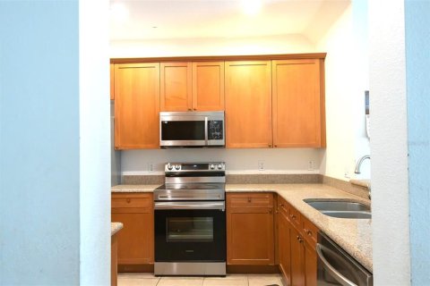Touwnhouse à vendre à Orlando, Floride: 3 chambres, 147.99 m2 № 2403179 - photo 7