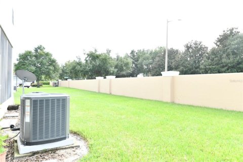 Touwnhouse à vendre à Orlando, Floride: 3 chambres, 147.99 m2 № 2403179 - photo 27