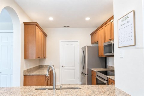 Touwnhouse à vendre à Orlando, Floride: 3 chambres, 147.99 m2 № 2403179 - photo 11