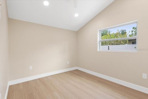 House in Venice, Florida 3 bedrooms, 121.05 sq.m. № 2094674 - photo 26