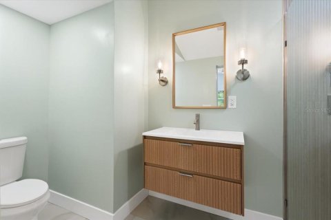 House in Venice, Florida 3 bedrooms, 121.05 sq.m. № 2094674 - photo 17
