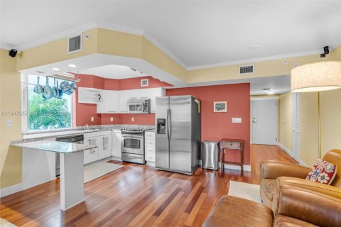 Снять в аренду кондоминиум в Майами-Бич, Флорида 2 спальни, 84.82м2, № 2003930 - фото 4