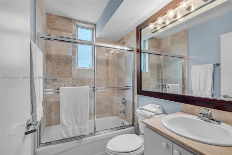 Снять в аренду кондоминиум в Майами-Бич, Флорида 2 спальни, 84.82м2, № 2003930 - фото 16