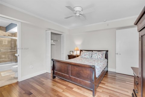 Снять в аренду кондоминиум в Майами-Бич, Флорида 2 спальни, 84.82м2, № 2003930 - фото 12