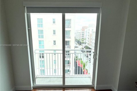 Купить кондоминиум в Майами, Флорида 2 спальни, 81.94м2, № 2168108 - фото 19