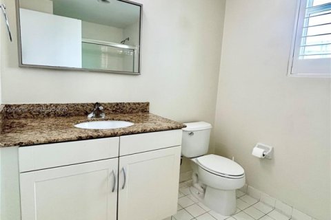 Купить кондоминиум в Майами, Флорида 2 спальни, 81.94м2, № 2168108 - фото 7