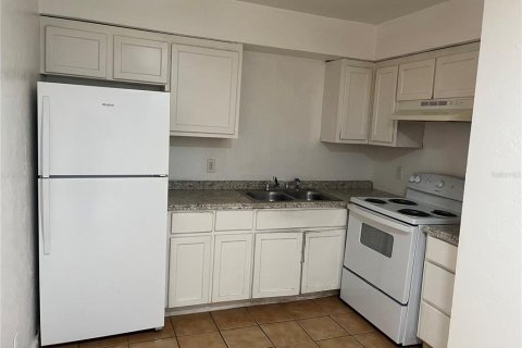 Villa ou maison à louer à Gainesville, Floride: 2 chambres, 83.61 m2 № 1765228 - photo 3