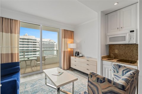 Condo in Miami Beach, Florida  № 1934543 - photo 10