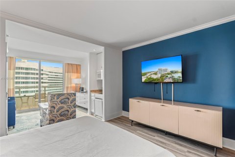 Condo in Miami Beach, Florida  № 1934543 - photo 6