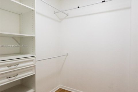 Condominio en venta en Hollywood, Florida, 2 dormitorios, 122.07 m2 № 1802776 - foto 22