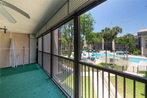 Condominio en venta en Hollywood, Florida, 2 dormitorios, 122.07 m2 № 1802776 - foto 26
