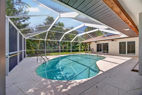 House in Fort Myers, Florida 3 bedrooms, 151.06 sq.m. № 2266695 - photo 4