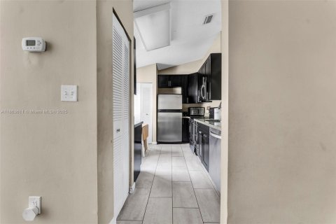 Copropriété à vendre à Plantation, Floride: 2 chambres, 118.17 m2 № 1957790 - photo 8