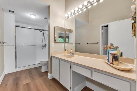 Copropriété à vendre à Plantation, Floride: 2 chambres, 118.17 m2 № 1957790 - photo 24