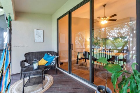 Copropriété à vendre à Plantation, Floride: 2 chambres, 118.17 m2 № 1957790 - photo 30