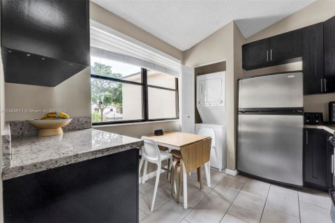 Copropriété à vendre à Plantation, Floride: 2 chambres, 118.17 m2 № 1957790 - photo 12