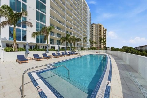 Condominio en venta en Tampa, Florida, 2 dormitorios, 217.76 m2 № 2225524 - foto 3
