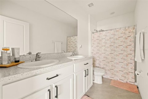 Townhouse in Wesley Chapel, Florida 3 bedrooms, 155.43 sq.m. № 1508105 - photo 23