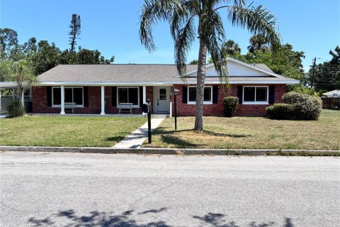 House in Bradenton, Florida 4 bedrooms, 338.54 sq.m. № 1746689 - photo 3