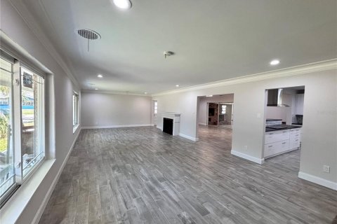 House in Bradenton, Florida 4 bedrooms, 338.54 sq.m. № 1746689 - photo 4