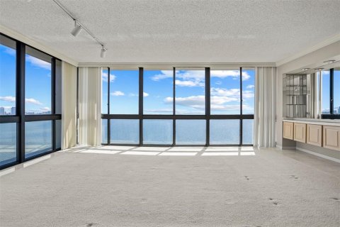 Copropriété à vendre à Tampa, Floride: 3 chambres, 185.43 m2 № 1898682 - photo 5