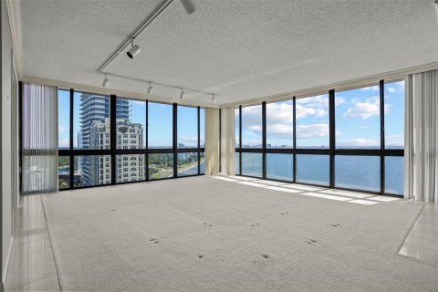 Copropriété à vendre à Tampa, Floride: 3 chambres, 185.43 m2 № 1898682 - photo 2