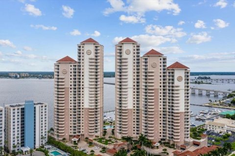 Condo in Fort Myers, Florida, 3 bedrooms  № 1773557 - photo 4