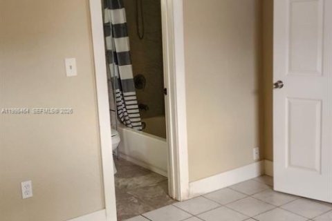 Купить виллу или дом в Хайалиа, Флорида 4 спальни, 183.02м2, № 2060853 - фото 20