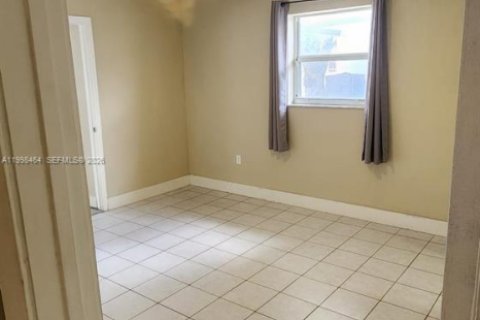 Купить виллу или дом в Хайалиа, Флорида 4 спальни, 183.02м2, № 2060853 - фото 24