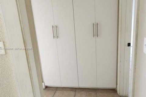 Купить виллу или дом в Хайалиа, Флорида 4 спальни, 183.02м2, № 2060853 - фото 27