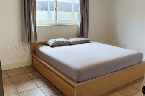 Купить виллу или дом в Хайалиа, Флорида 4 спальни, 183.02м2, № 2060853 - фото 12