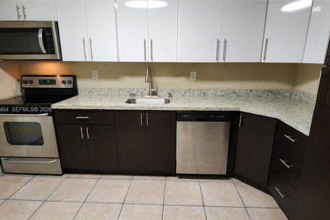 Купить виллу или дом в Хайалиа, Флорида 4 спальни, 183.02м2, № 2060853 - фото 3