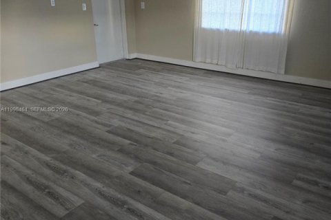 Купить виллу или дом в Хайалиа, Флорида 4 спальни, 183.02м2, № 2060853 - фото 7