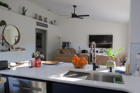 House in Lakeland, Florida 3 bedrooms, 122.54 sq.m. № 1870521 - photo 7