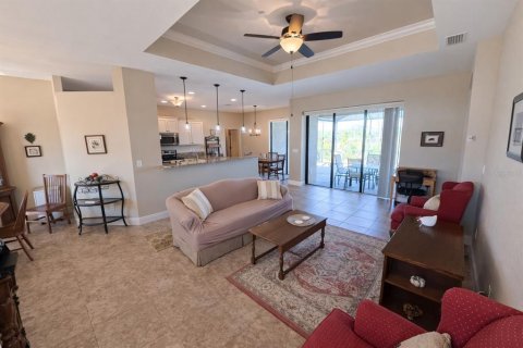 House in Placida, Florida 3 bedrooms, 166.11 sq.m. № 2196342 - photo 8