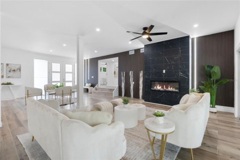 Villa ou maison à louer à Sarasota, Floride: 4 chambres, 227.61 m2 № 1816660 - photo 9