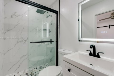 Immobilier commercial à vendre à Miami, Floride: 195.65 m2 № 2240471 - photo 20