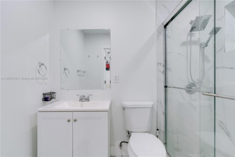 Immobilier commercial à vendre à Miami, Floride: 195.65 m2 № 2240471 - photo 24
