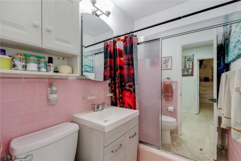 Immobilier commercial à vendre à Miami, Floride: 195.65 m2 № 2240471 - photo 11