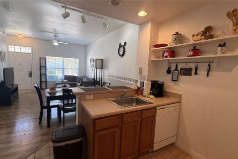 Adosado en venta en Kissimmee, Florida, 3 dormitorios, 120.4 m2 № 2214757 - foto 6
