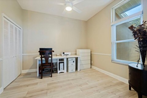 House in Palm Harbor, Florida 3 bedrooms, 192.21 sq.m. № 2396585 - photo 17
