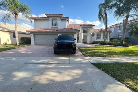House in Pembroke Pines, Florida 5 bedrooms, 310.76 sq.m. № 2068674