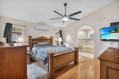 Casa en venta en Orlando, Florida, 3 dormitorios, 218.13 m2 № 1907401 - foto 16
