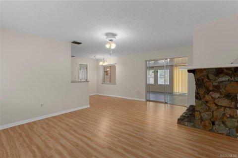 House in Inverness, Florida 2 bedrooms, 122.35 sq.m. № 1914562 - photo 7