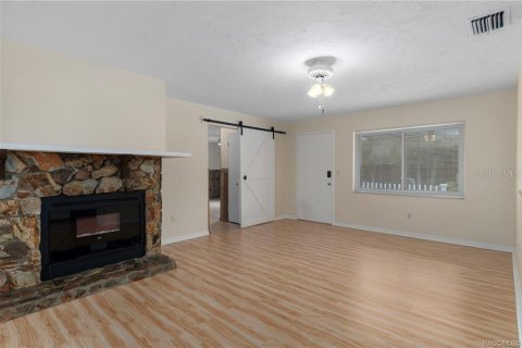 House in Inverness, Florida 2 bedrooms, 122.35 sq.m. № 1914562 - photo 9